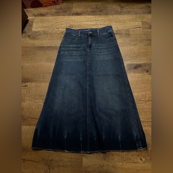 Denim skirt - Picture 1 of 2